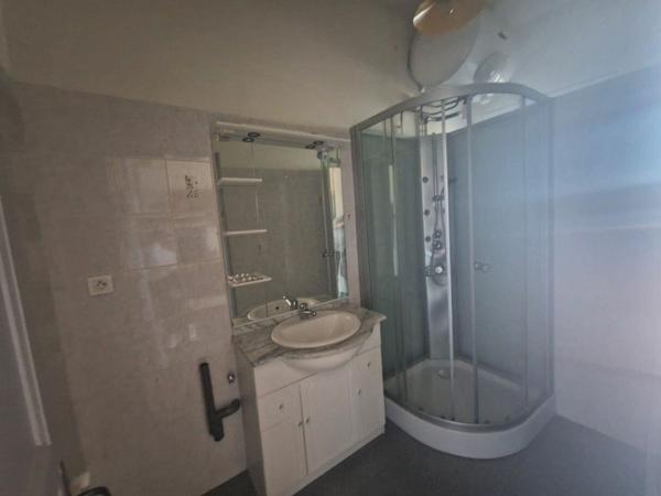Appartement à louer    4 pièces • 103,26 m2 Pont-Saint-Esprit