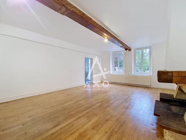 Grande maison rénovée à Auneuil –  grange et jardin clos