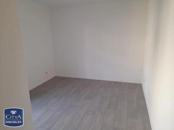 Appartement à louer 3 pièces 63.32m² Creil (60100)