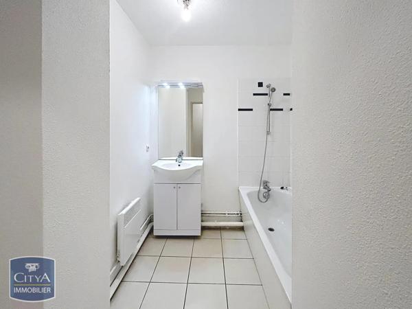 Appartement à louer 3 pièces 63.32m² Creil (60100)