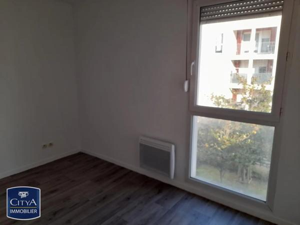 Appartement à louer 3 pièces 63.32m² Creil (60100)