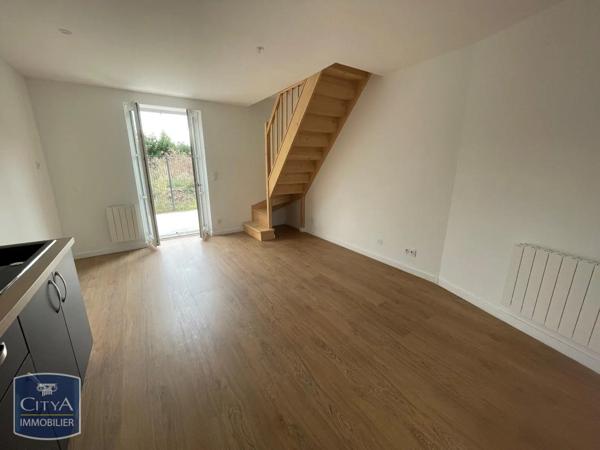 Maison à louer 2 pièces 37.16m² Châtel-Guyon (63140)