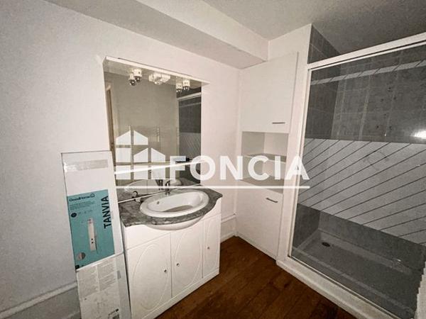 Location Appartement 3 pièces 67.4 m² - 17 RUE ROVIGO Sedan 08200