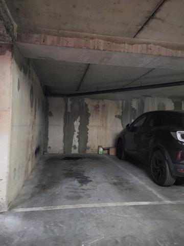 PLACE DE STATIONNEMENT EN SOUS-SOL