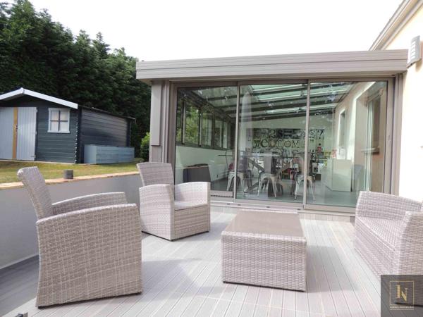 Maison
                                                                                                                                                                                                                                                                                                                        5 pièce(s)                                                                                                                                                                                                          4 chambre(s)                                                                                                                                                                                                          130  m²