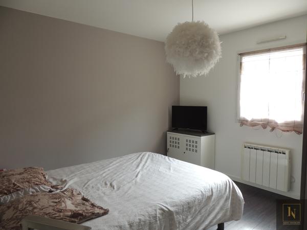 Maison
                                                                                                                                                                                                                                                                                                                        5 pièce(s)                                                                                                                                                                                                          4 chambre(s)                                                                                                                                                                                                          130  m²