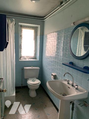 A VENDRE - A LIMOGNE-EN-QUERCY (46260 - LOT) Belle maison des années 60 située à deux pas du ce...