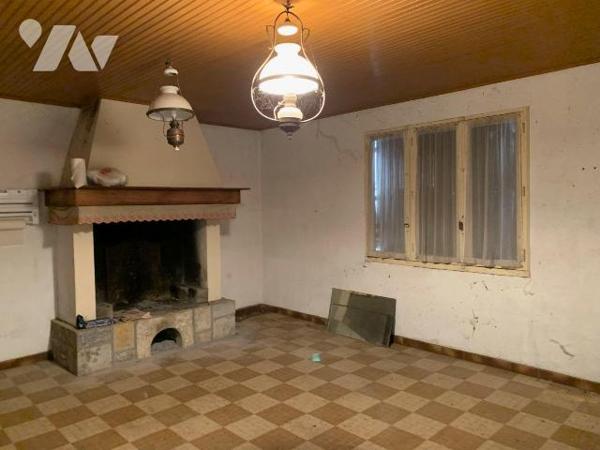 A VENDRE - A LIMOGNE-EN-QUERCY (46260 - LOT) Belle maison des années 60 située à deux pas du ce...