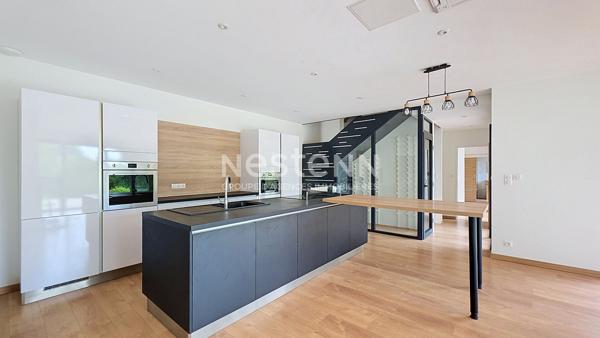 Maison 7 pièces à louer à Seiches-sur-le-Loir, secteur Matheflon