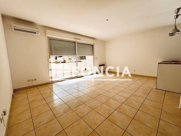 Location Appartement 3 pièces 65.57 m² - 10 AV.1ERE DIVISION BROSSET Hyeres 83400