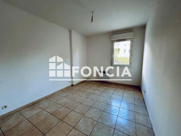 Location Appartement 3 pièces 65.57 m² - 10 AV.1ERE DIVISION BROSSET Hyeres 83400