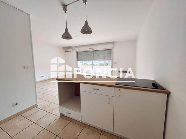 Location Appartement 3 pièces 65.57 m² - 10 AV.1ERE DIVISION BROSSET Hyeres 83400