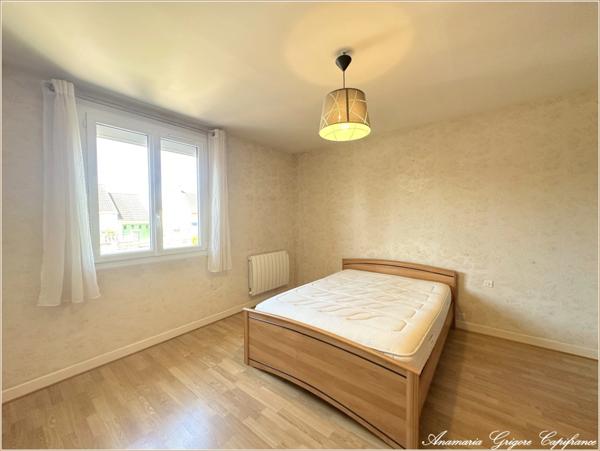 Courville-Sur-Eure - Maison 100 m² habitables, 3 chambres, proche écoles, gare (Paris-Montparnasse), commerces