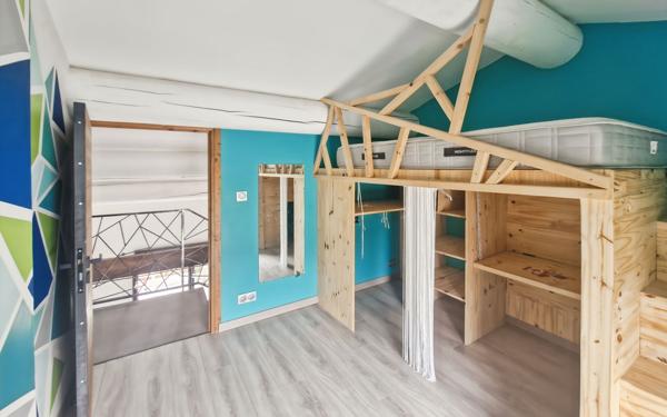 Maison à vendre    3 pièces • 92,99 m2 Villeneuve