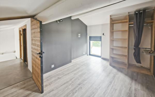 Maison à vendre    3 pièces • 92,99 m2 Villeneuve