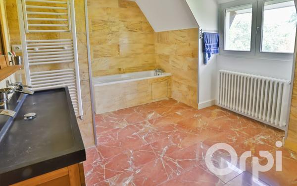 Maison à vendre    7 pièces • 231 m2 Chaumont-en-Vexin