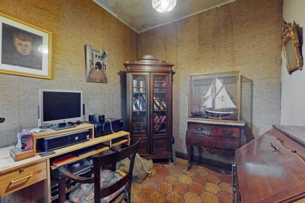 MARTIGUES - Belle propriété: Maison T8,  200m²/3356m² avec vue panoramique sur lEtang de Berre