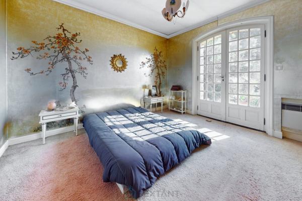 MARTIGUES - Belle propriété: Maison T8,  200m²/3356m² avec vue panoramique sur lEtang de Berre