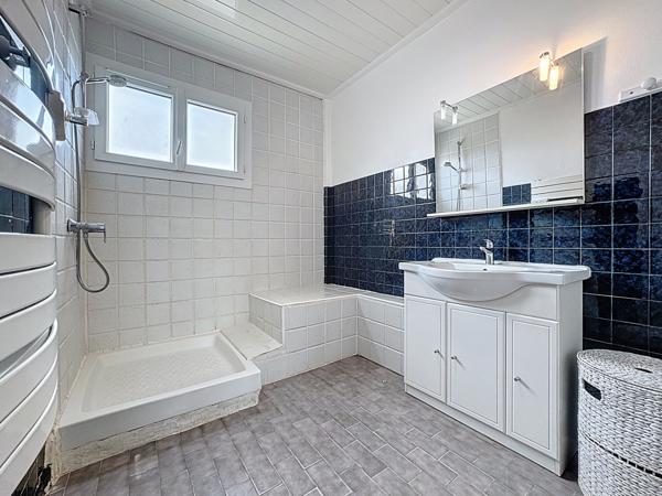 Ghisonaccia (20240) Appartement T4 de 97.12 m² Ghisonaccia Centre