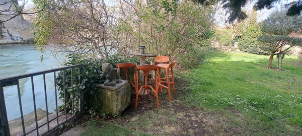 Le Thor (84250) Coup de coeur en bord de Sorgue- Centre-ville du Thor