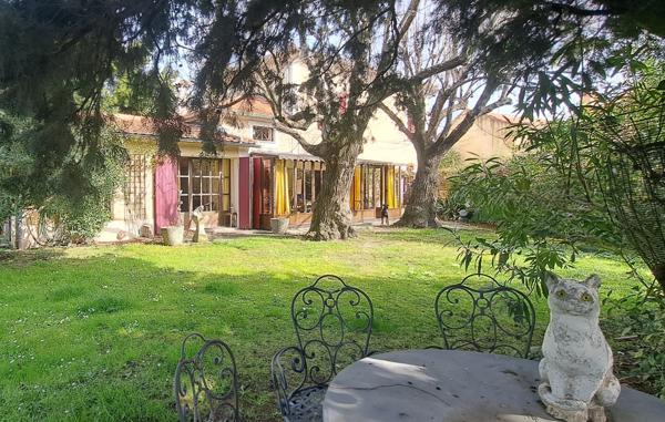 Le Thor (84250) Coup de coeur en bord de Sorgue- Centre-ville du Thor