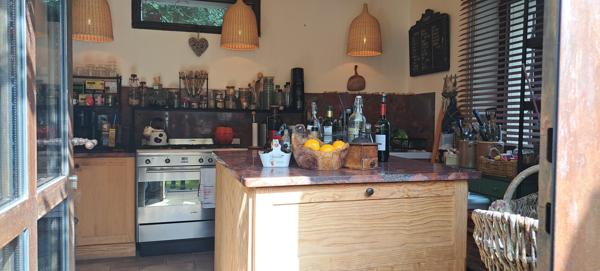 Le Thor (84250) Coup de coeur en bord de Sorgue- Centre-ville du Thor