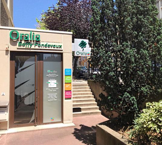 Parking · Location Gleize (69400)
