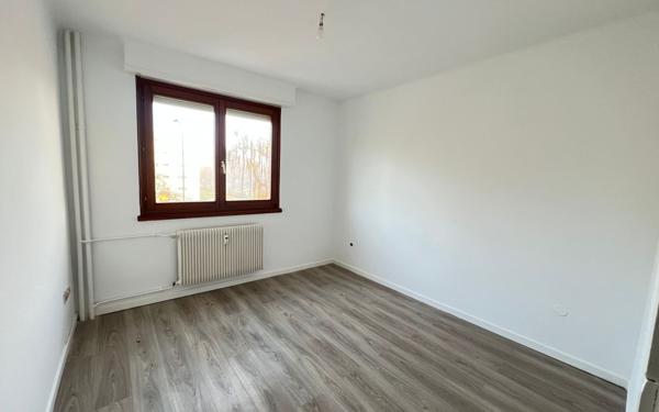Appartement à vendre    4 pièces • 76,09 m2 Strasbourg