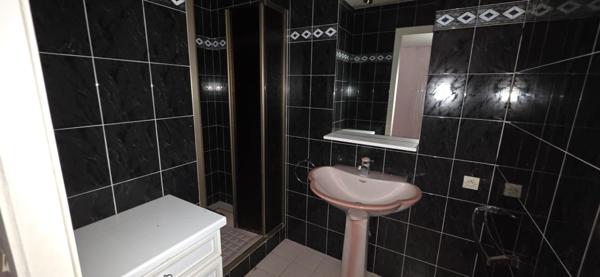 Maison 129.13m², 4 chambres à Ruffec (16)