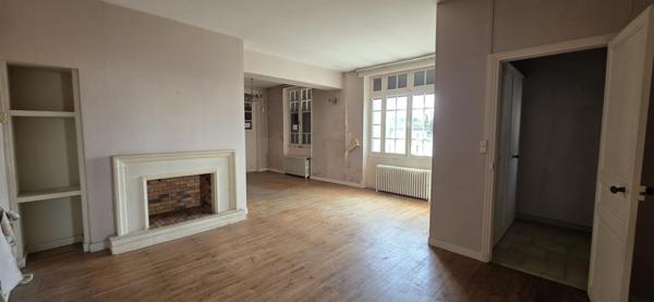 Maison 129.13m², 4 chambres à Ruffec (16)