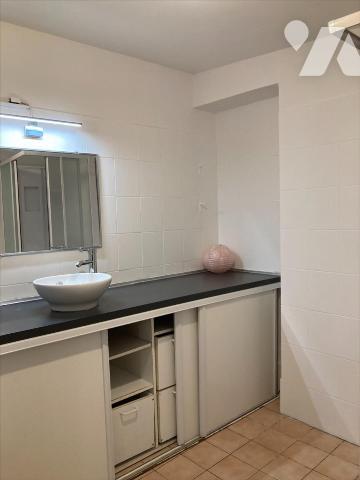 PETIT QUEVILLY - Maison de ville (84 m² habitables) 2 chambres + un bureau