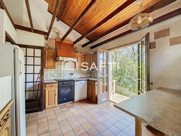 Fargues-Saint-Hilaire – Belle maison à moderniser sur grande parcelle arborée