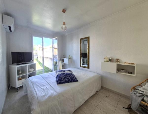 Maison individuelle de plain-pied - 6 pièces 166m2 13790 Peynier