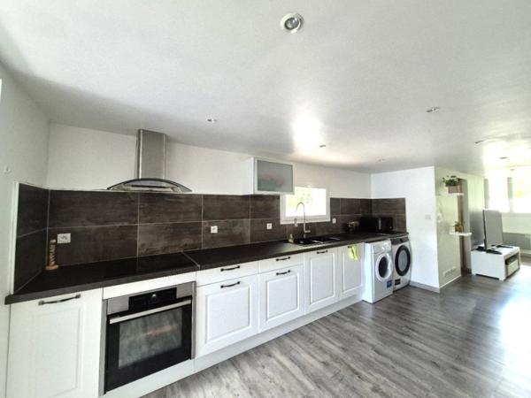 Maison individuelle de plain-pied - 6 pièces 166m2 13790 Peynier