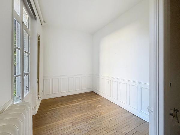 HOTEL PARTICULIER à vendre 22 pièces REIMS (51)
