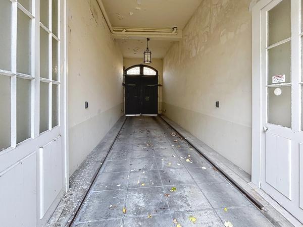 HOTEL PARTICULIER à vendre 22 pièces REIMS (51)