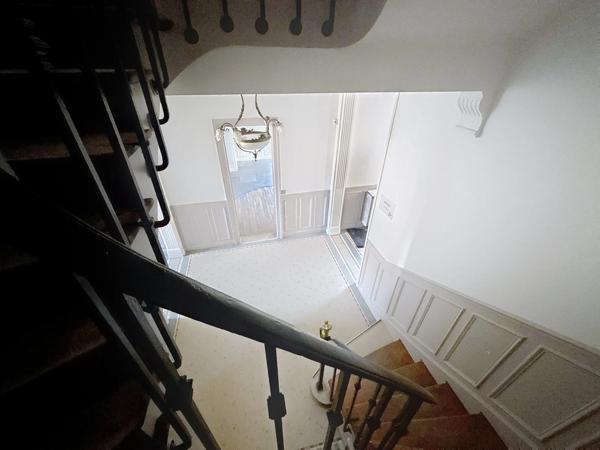 HOTEL PARTICULIER à vendre 22 pièces REIMS (51)
