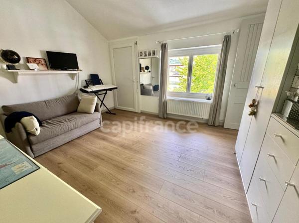 ROANNE – Maison 123 m2 sur 500 m2 de TERRAIN - jardin - 3 chambres, TERRASSE et 3 GARAGES !