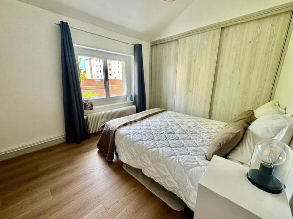 ROANNE – Maison 123 m2 sur 500 m2 de TERRAIN - jardin - 3 chambres, TERRASSE et 3 GARAGES !