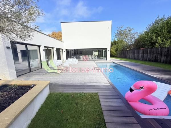 Maison à vendre 6 pièces de 200 m²