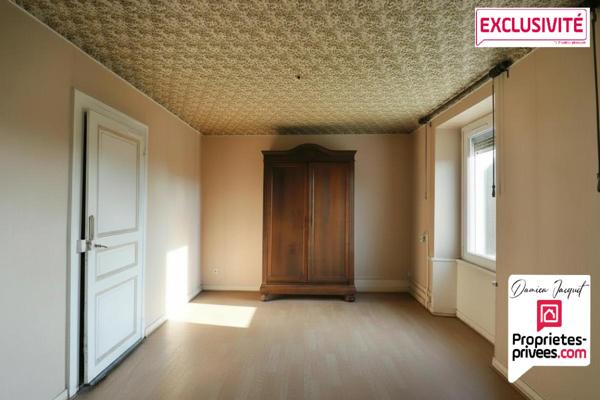 Maison Beaucourt 6 pièces 3 chambres 96.5 m2 + 53.3 m² supplémentaires possibles , dépendances 142.6 m²