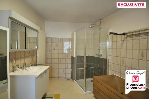 Maison Beaucourt 6 pièces 3 chambres 96.5 m2 + 53.3 m² supplémentaires possibles , dépendances 142.6 m²