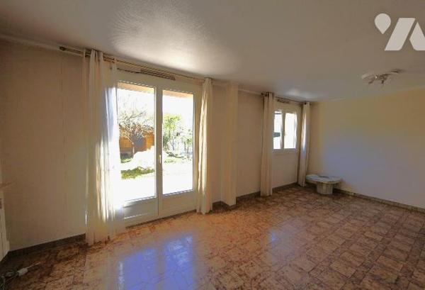 Maison T4 plus sous-sol total et terrain attenant