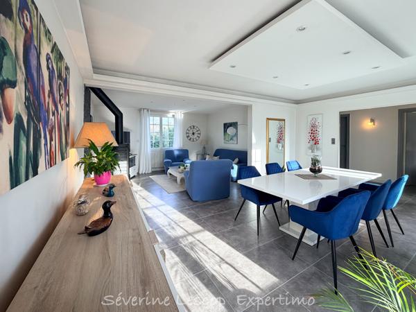 Plescop (56890) Belle familiale sans travaux aux volumes généreux : 242m² au sol dont le sous-sol de 90m²