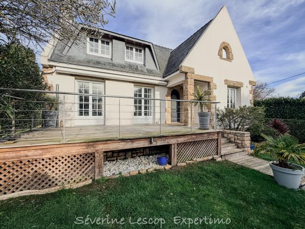 Plescop (56890) Belle familiale sans travaux aux volumes généreux : 242m² au sol dont le sous-sol de 90m²