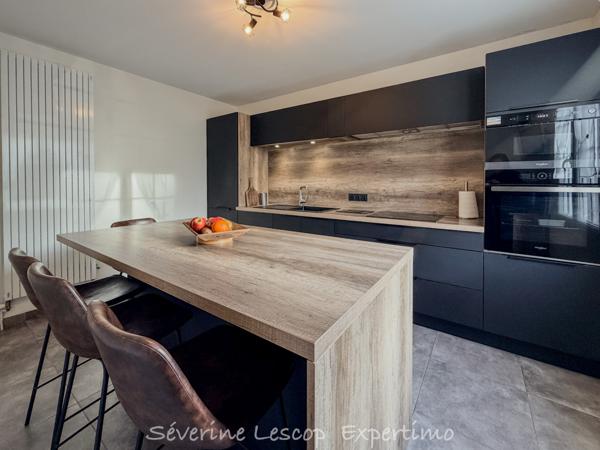 Plescop (56890) Belle familiale sans travaux aux volumes généreux : 242m² au sol dont le sous-sol de 90m²