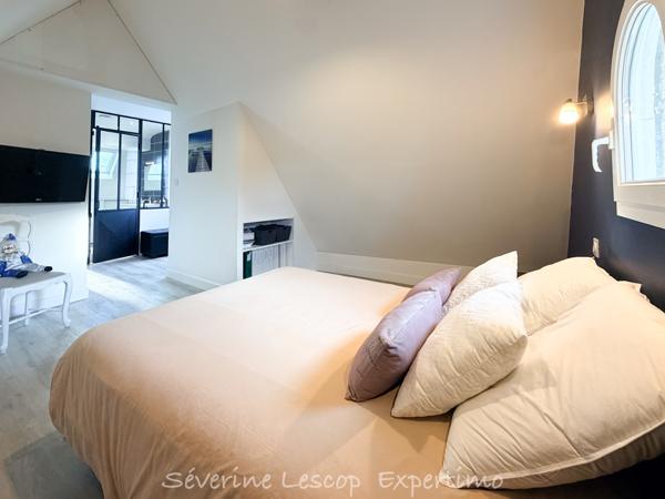 Plescop (56890) Belle familiale sans travaux aux volumes généreux : 242m² au sol dont le sous-sol de 90m²