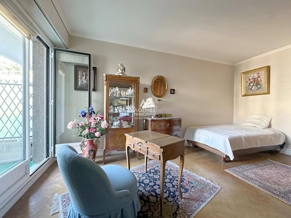 Chaville - Foret des fausses reposes - Agréable 2 pièces avec balcon au calme €275 000 ** - Référence 680-C