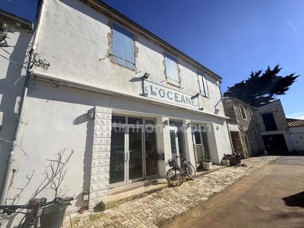 Immeuble et commerce à vendre ARS EN RÉ 17590