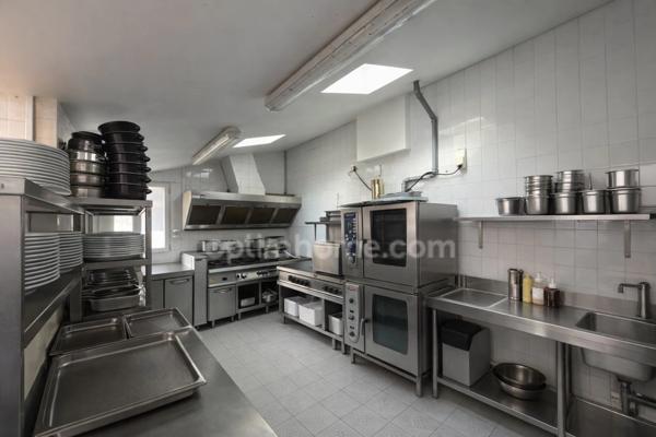 Immeuble et commerce à vendre ARS EN RÉ 17590